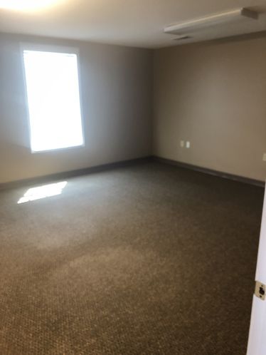 Powell - Like New Professional Office: 7317 Clinton Hwy, Powell, TN 37849